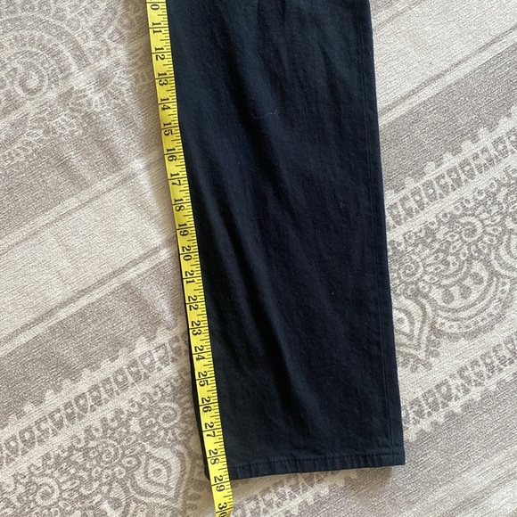 Levi’s Premium Ribcage Straight Ankle Denim in Black Sprout - Picture 15 of 16